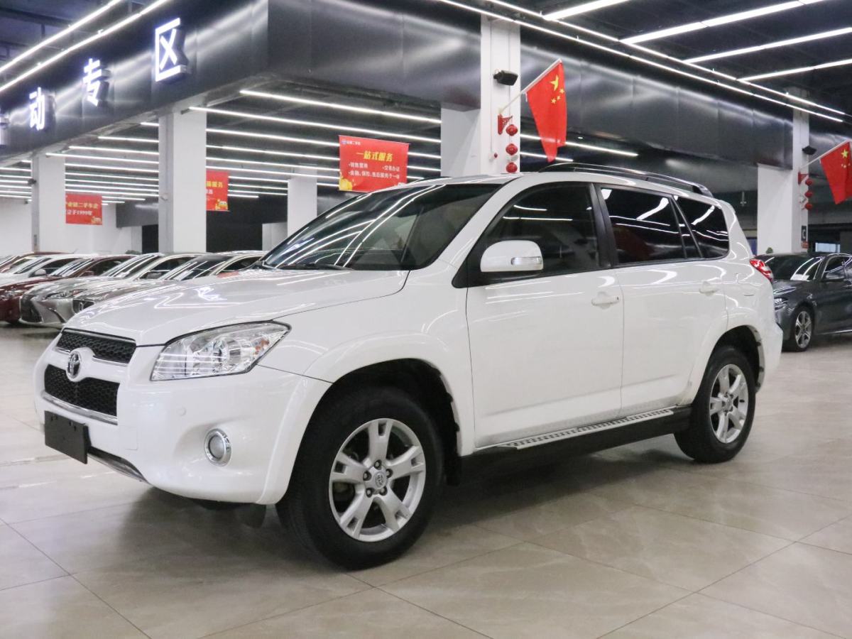 Toyota RAV4 2012 Toyota RAV4 2012 car image