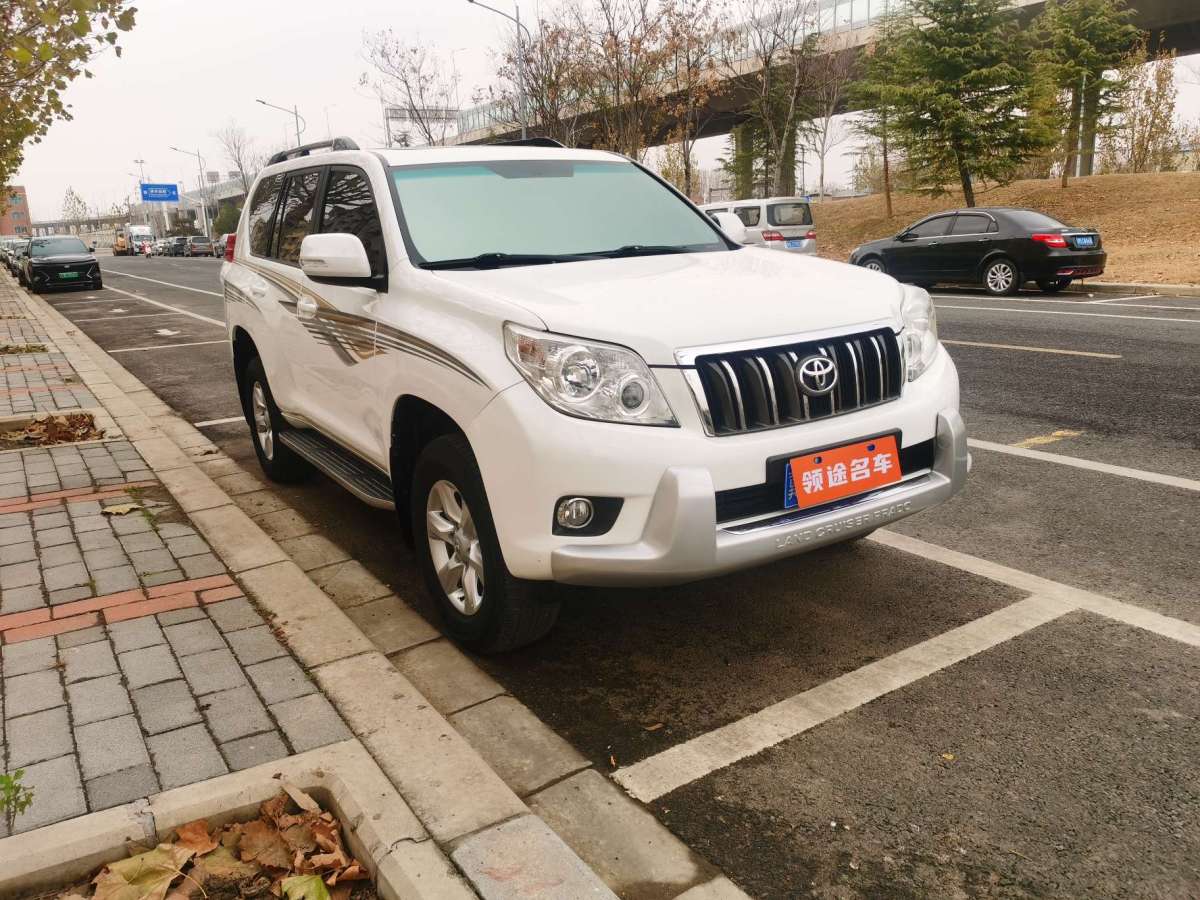 Toyota Land Cruiser Prado 2013 Toyota Land Cruiser Prado 2013 car image
