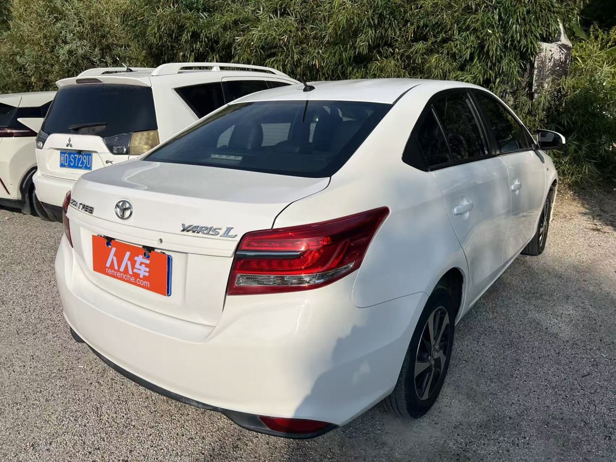 Toyota Yaris L Zhixiang 2017 Toyota Yaris L Zhixiang 2017 صورة سيارة