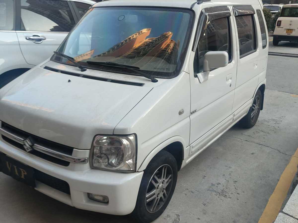 Suzuki 2012 Suzuki 2012 immagine di auto