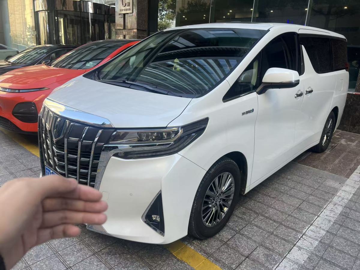 Toyota Alphard 2021 car image 