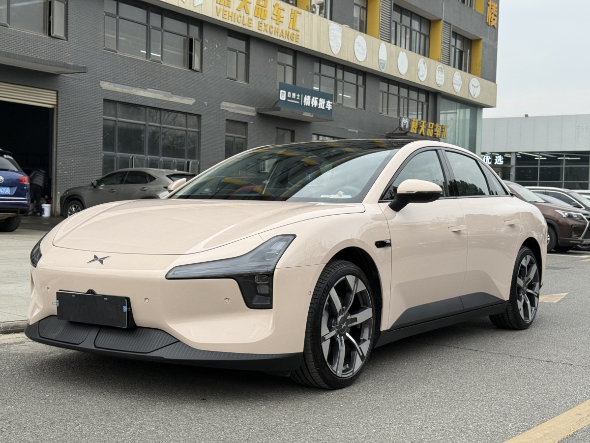 Xpeng MONA M03 2025 immagine di auto 