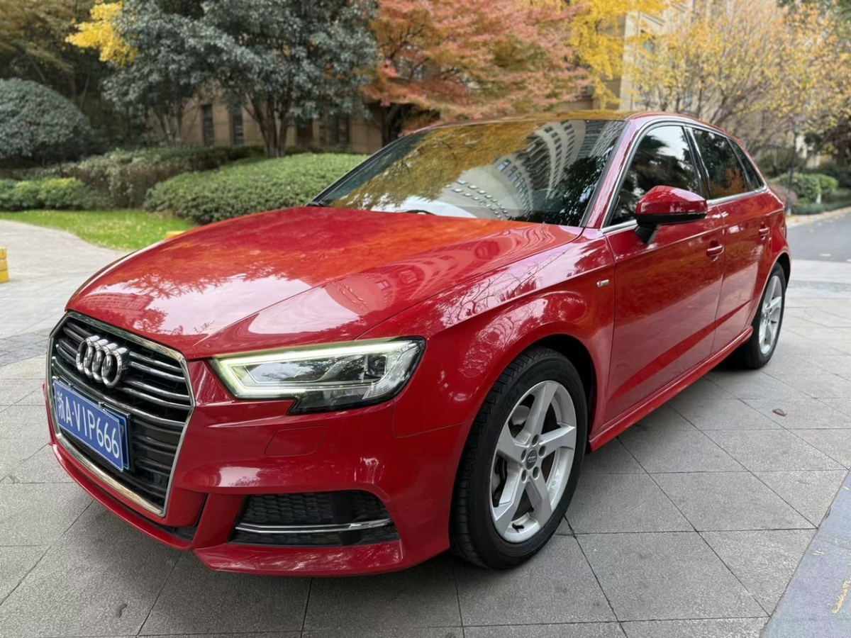 Audi A3 2019 car image 