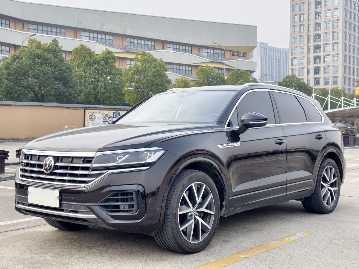 Volkswagen Touareg 2018 Volkswagen Touareg 2018 immagine di auto