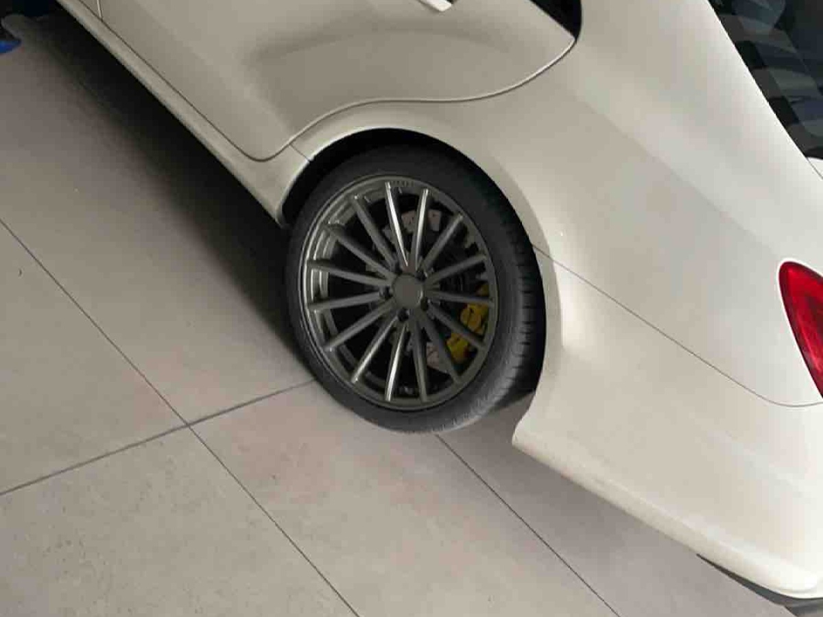 Mercedes-Benz 2015 Mercedes-Benz 2015 car image