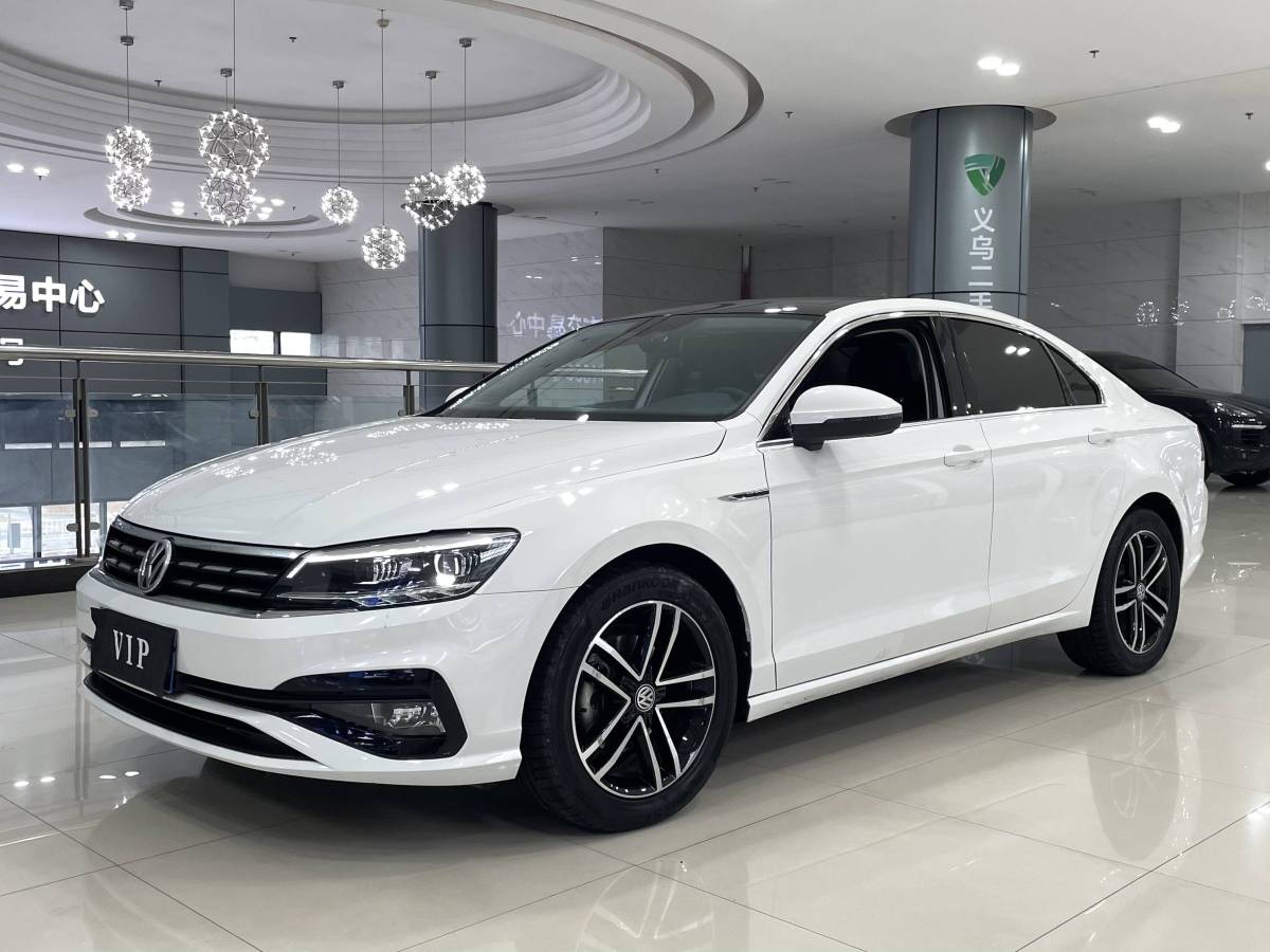 Volkswagen Lamando 2020 Volkswagen Lamando 2020 immagine di auto