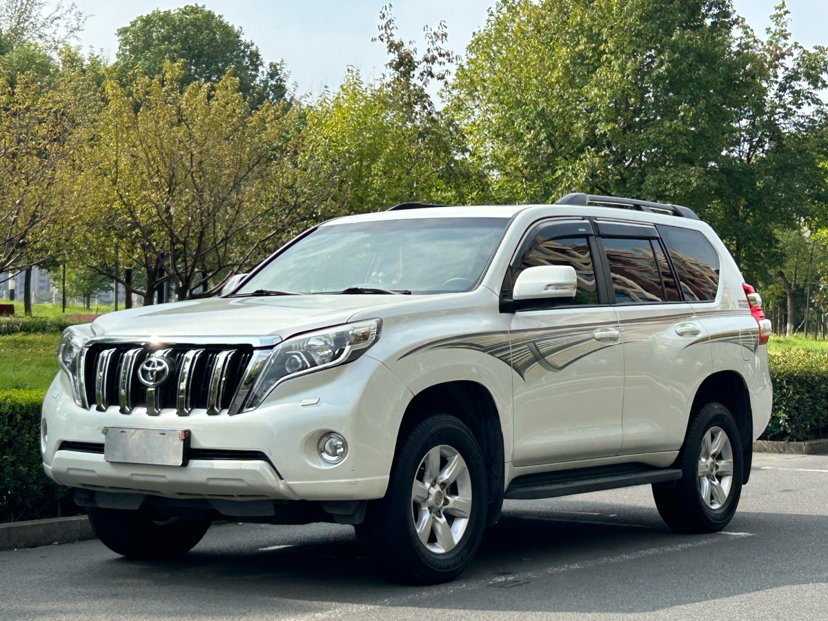 Toyota Land Cruiser Prado 2017 car image 