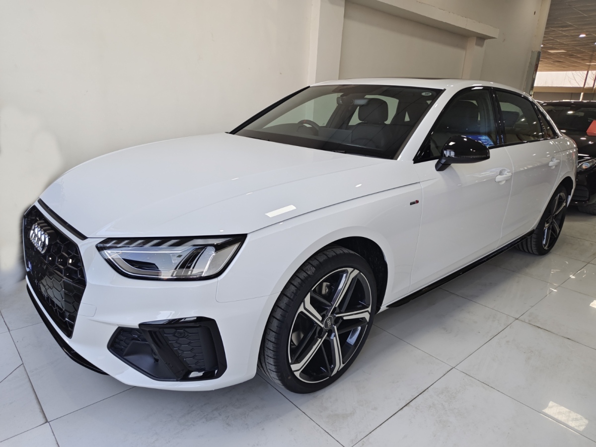 Audi A4L 2025 Audi A4L 2025 car image