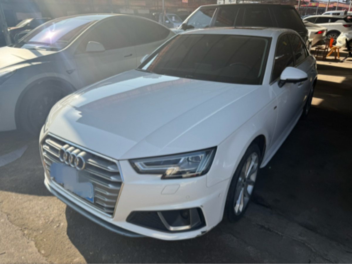 Audi A4L 2019 Audi A4L 2019 car image