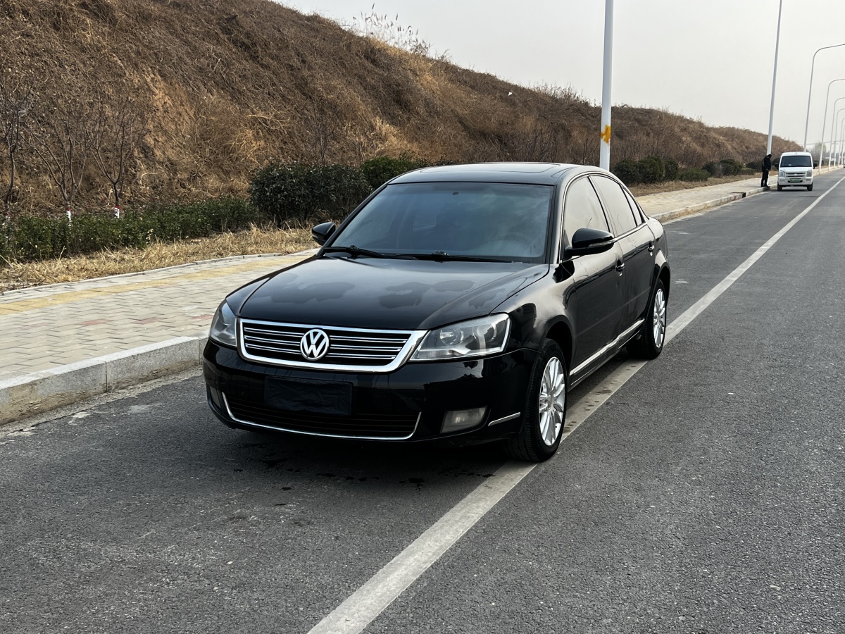 Volkswagen Passat Lingyu 2009 car image 