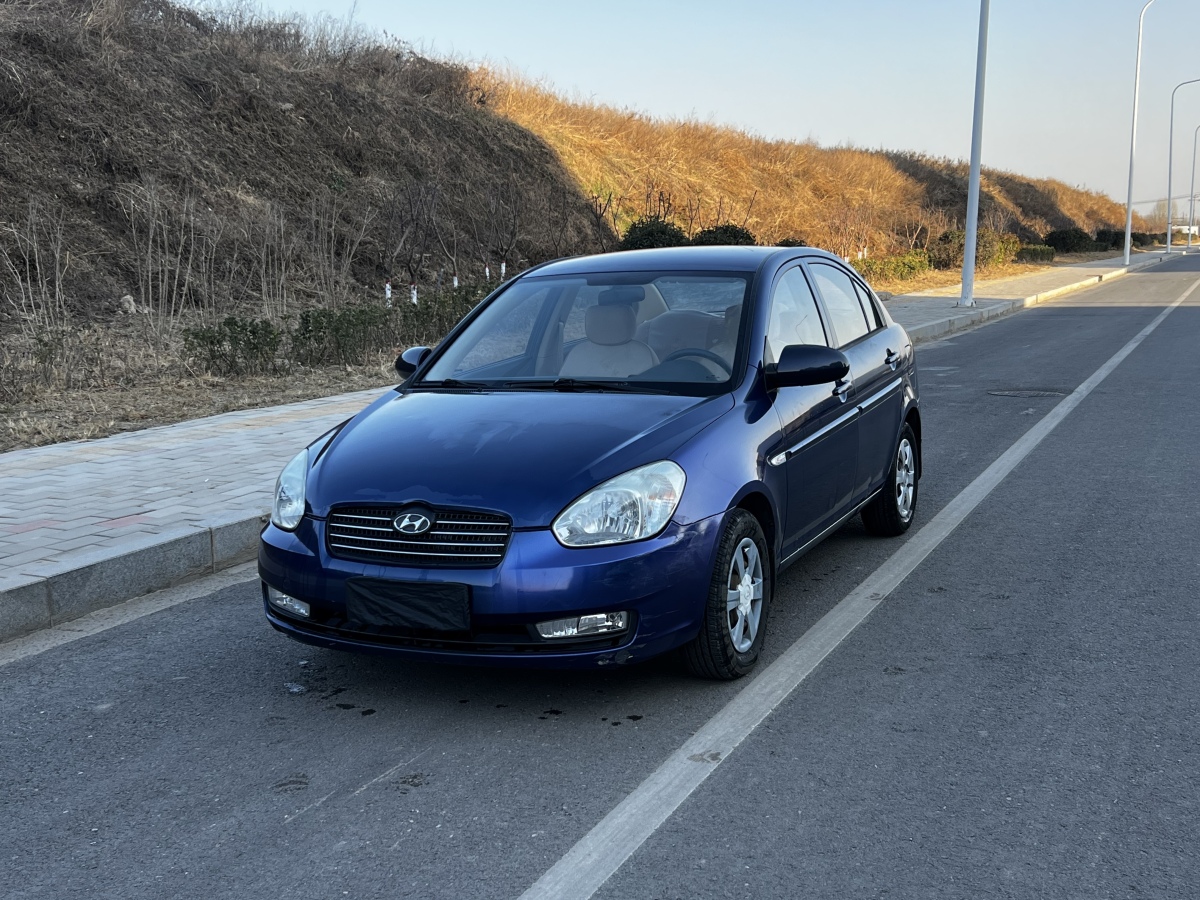 Hyundai Accent 2009 car image 