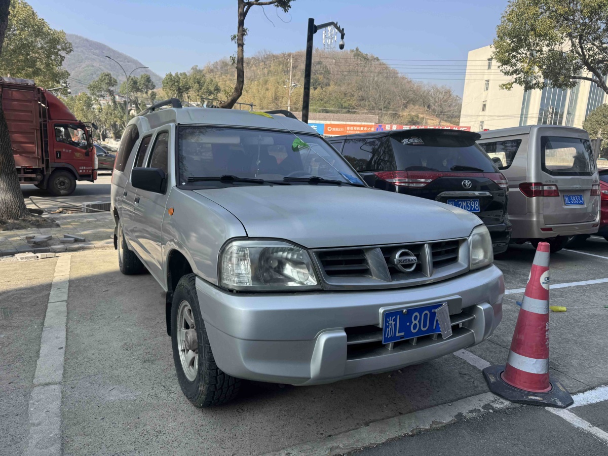 Nissan ZN Van 2013 汽车图片 