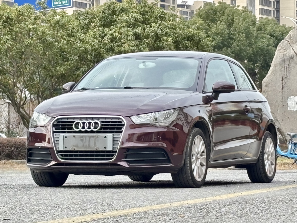 Audi 2015 Audi 2015 car image