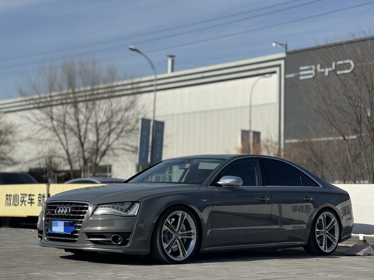 Audi S8 2012 car image 