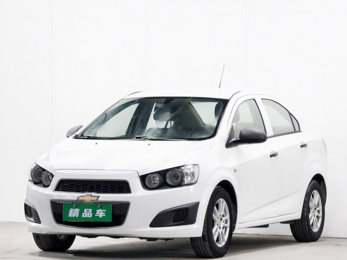 Chevrolet Aveo 2013 Chevrolet Aveo 2013 汽车图片