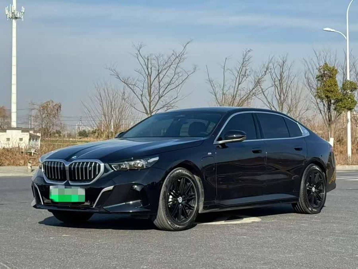 BMW i5 2024 car image 