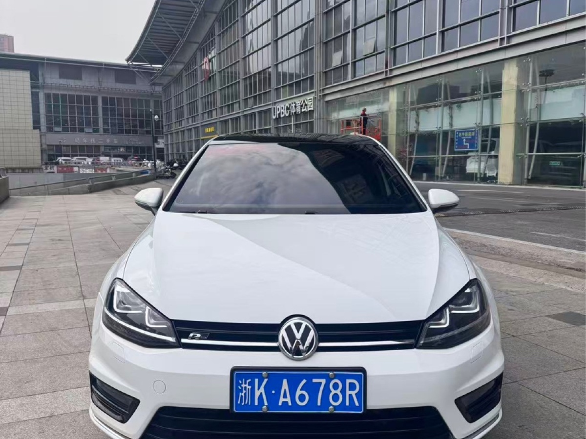 Volkswagen Golf 2016 Volkswagen Golf 2016 car image