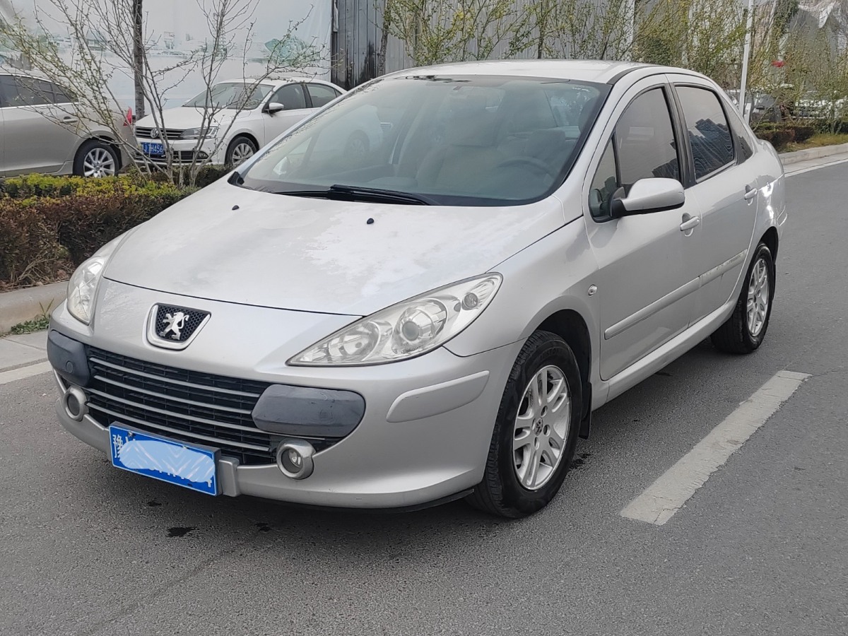 Peugeot 2008 Peugeot 2008 car image