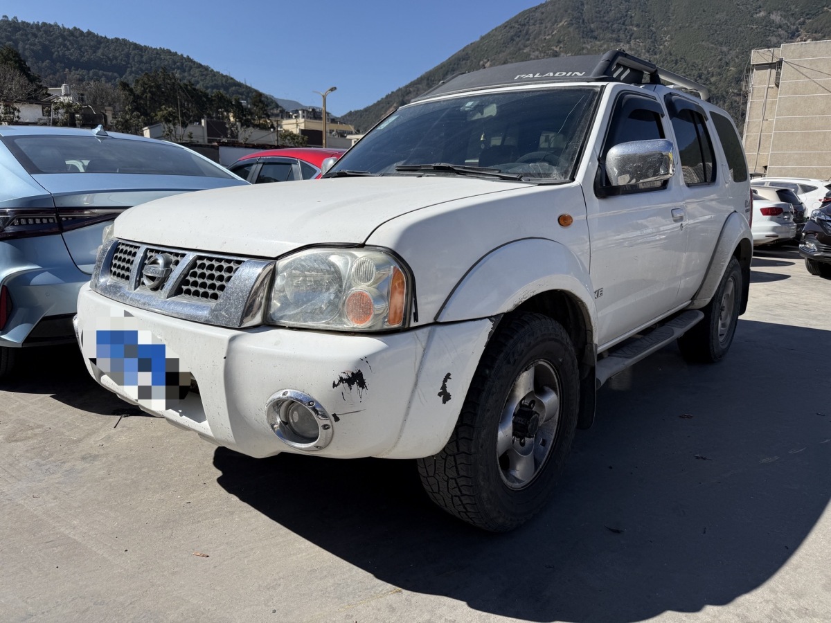 Nissan Paladin 2006 汽车图片 