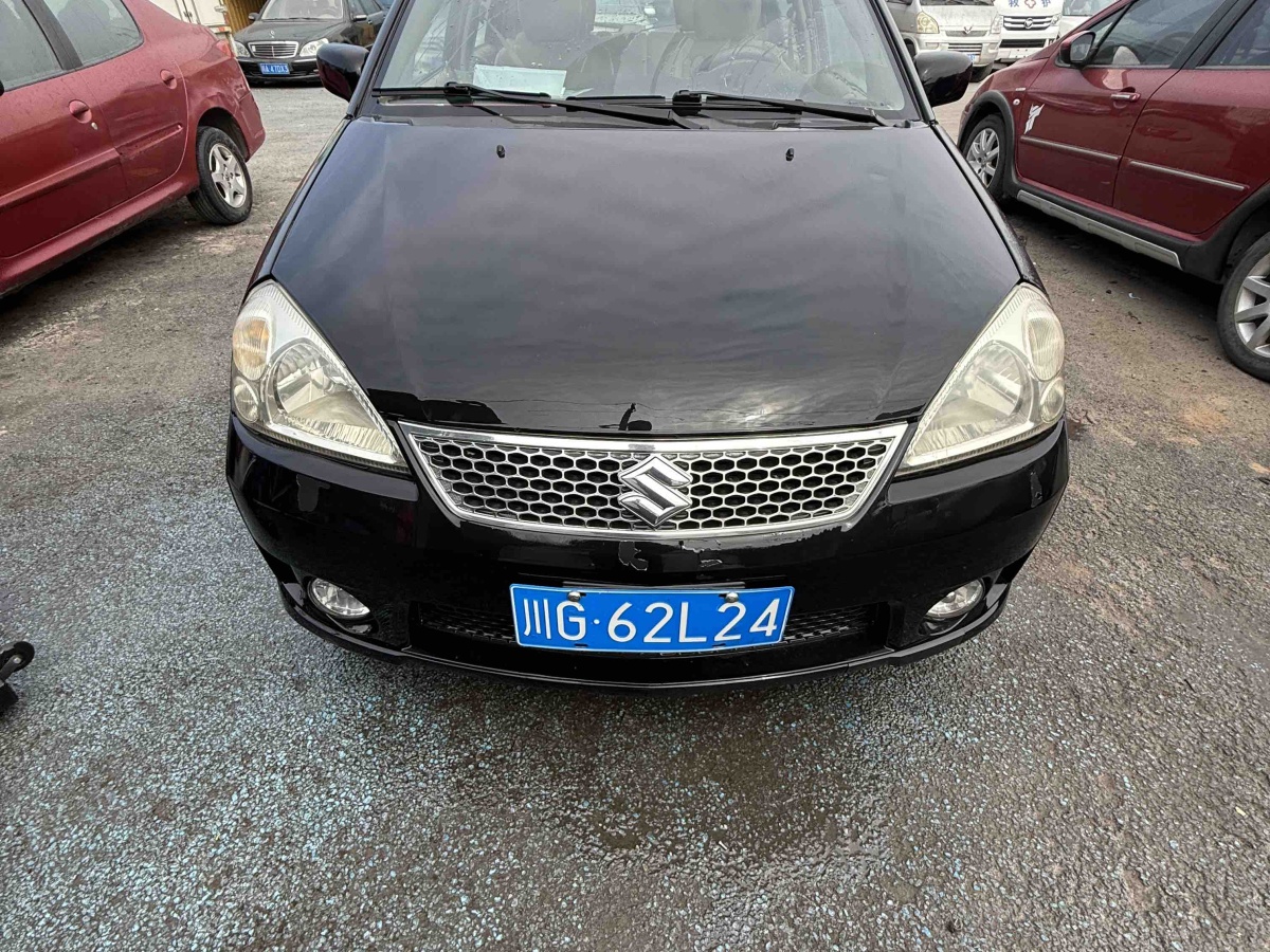 Suzuki Liana 2011 image de voiture 