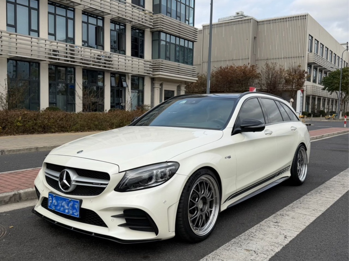 Mercedes-Benz C AMG 2021 Mercedes-Benz C AMG 2021 immagine di auto