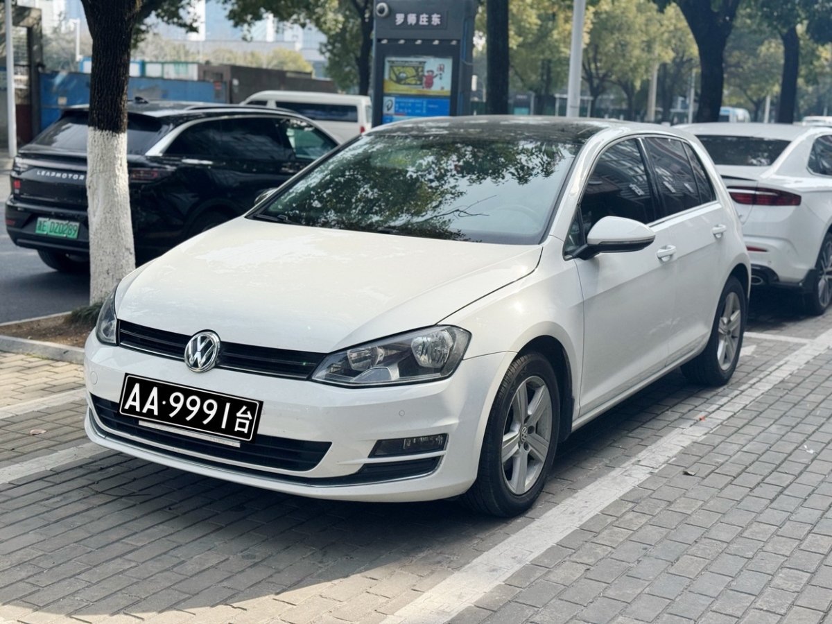 Volkswagen Golf 2017 Volkswagen Golf 2017 car image