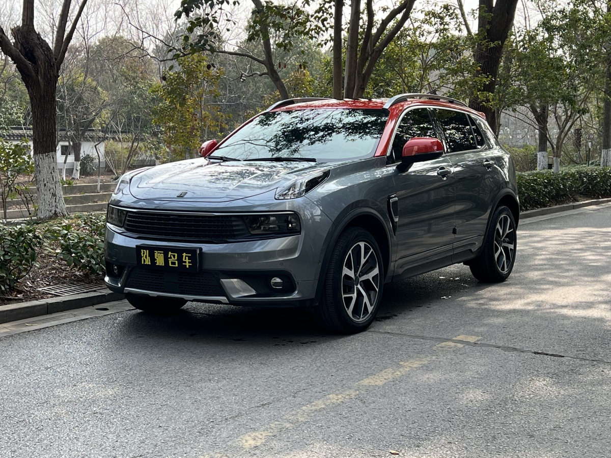Lynk & Co 01 EM-P 2018 Lynk & Co 01 EM-P 2018 car image