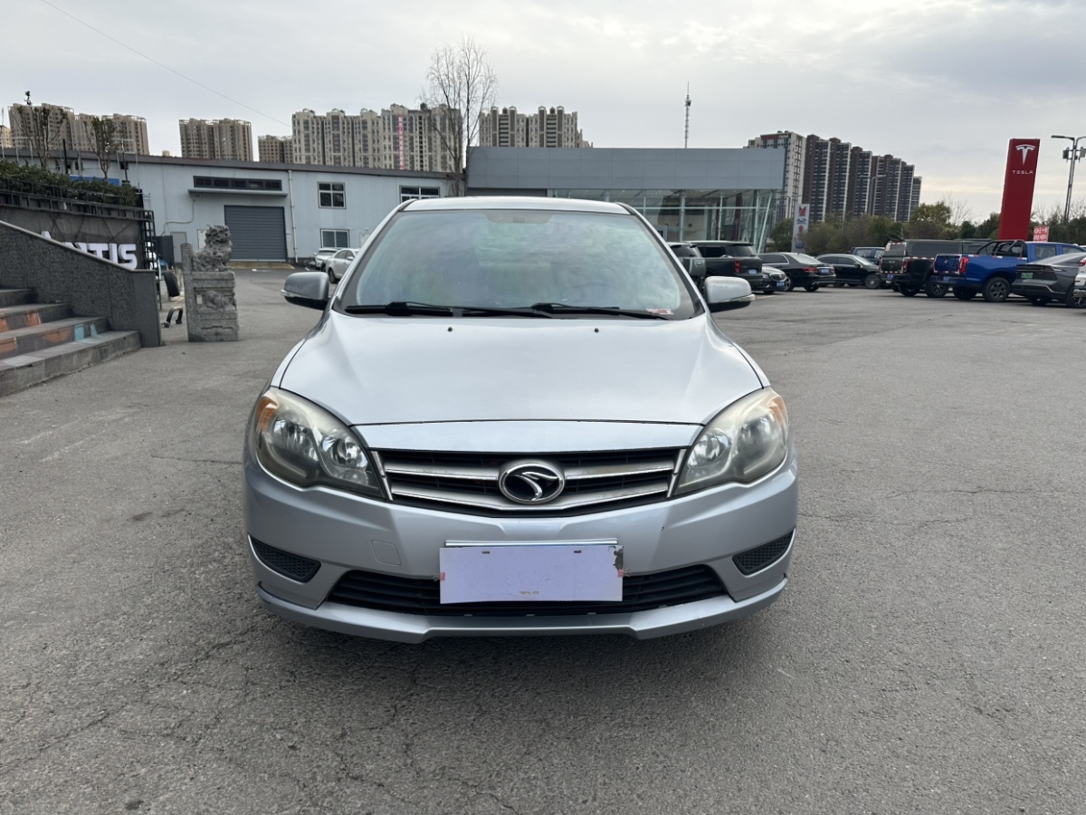 Soueast V5 Lingzhi 2013 car image 