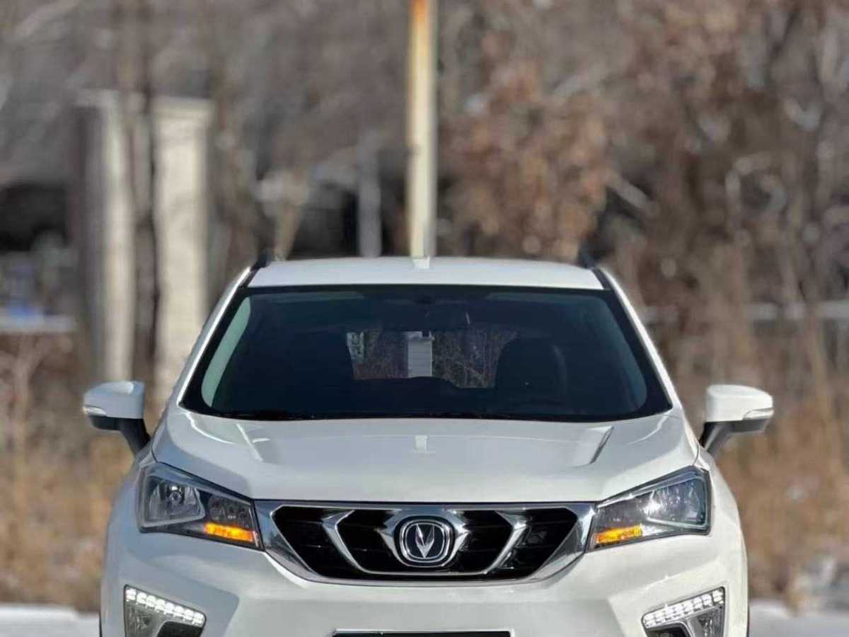 Changan CS15 2017 Changan CS15 2017 immagine di auto