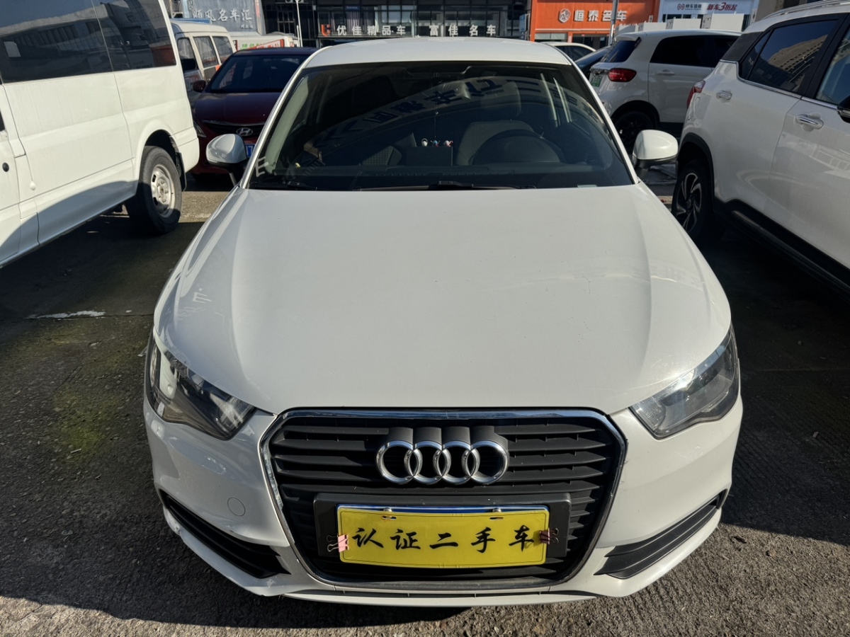 Audi A1 2015 car image 