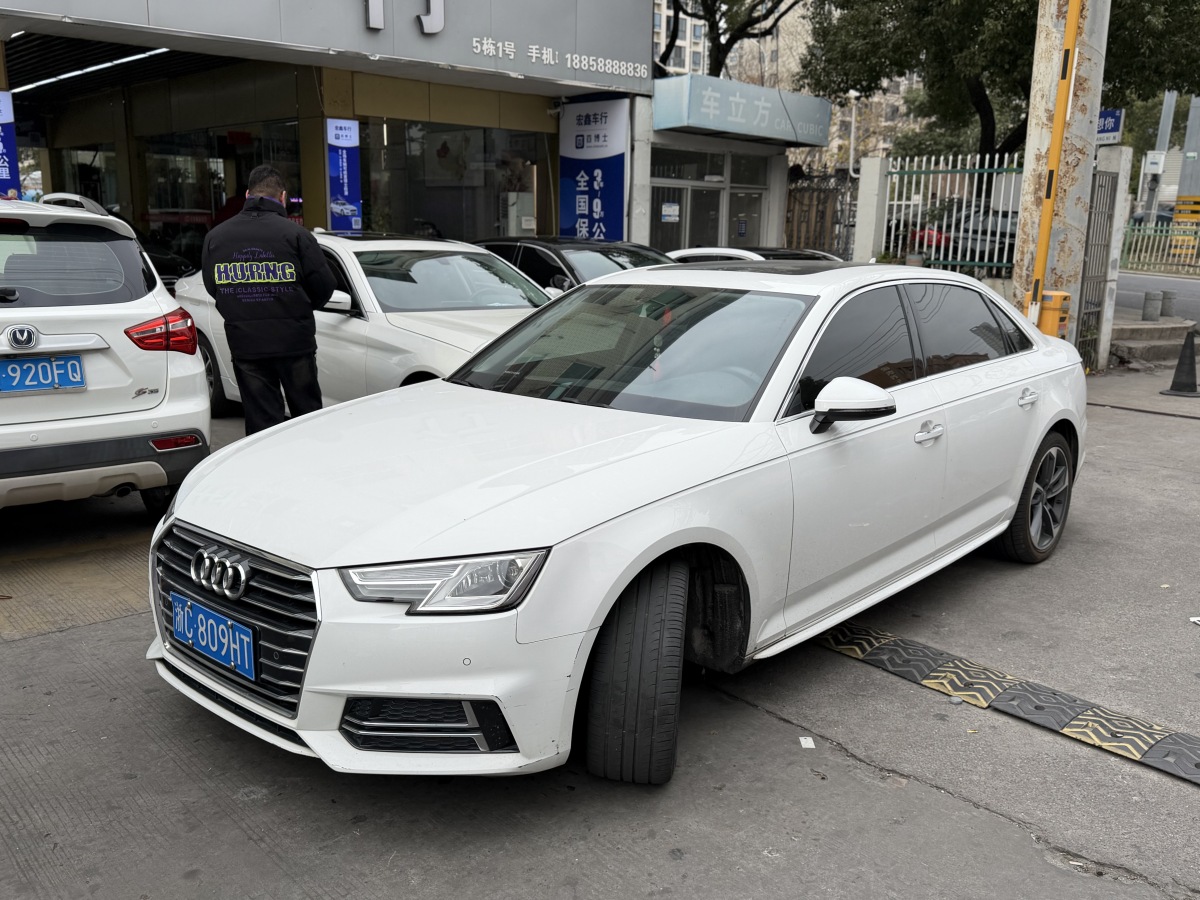 Audi A4L 2019 Audi A4L 2019 car image