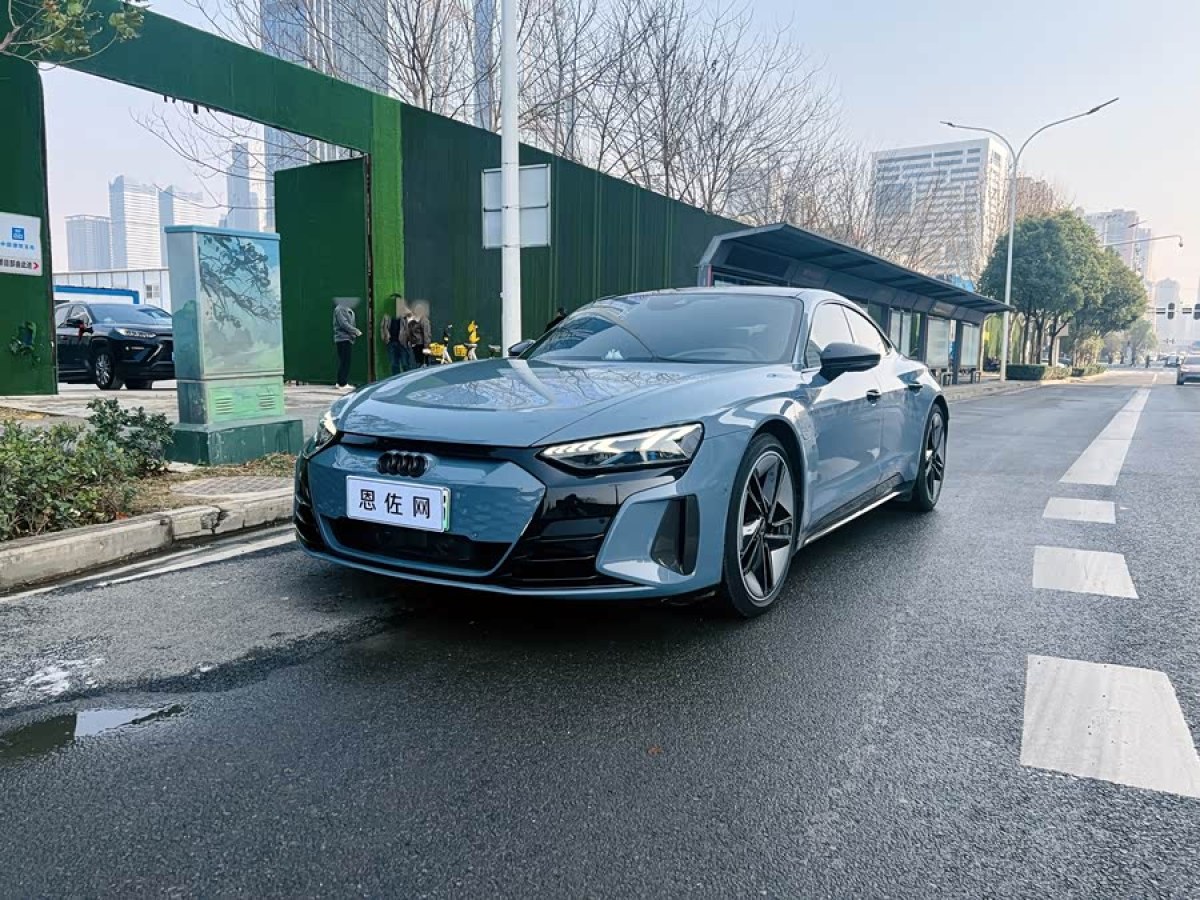 Audi RS e-tron GT 2023 car image 