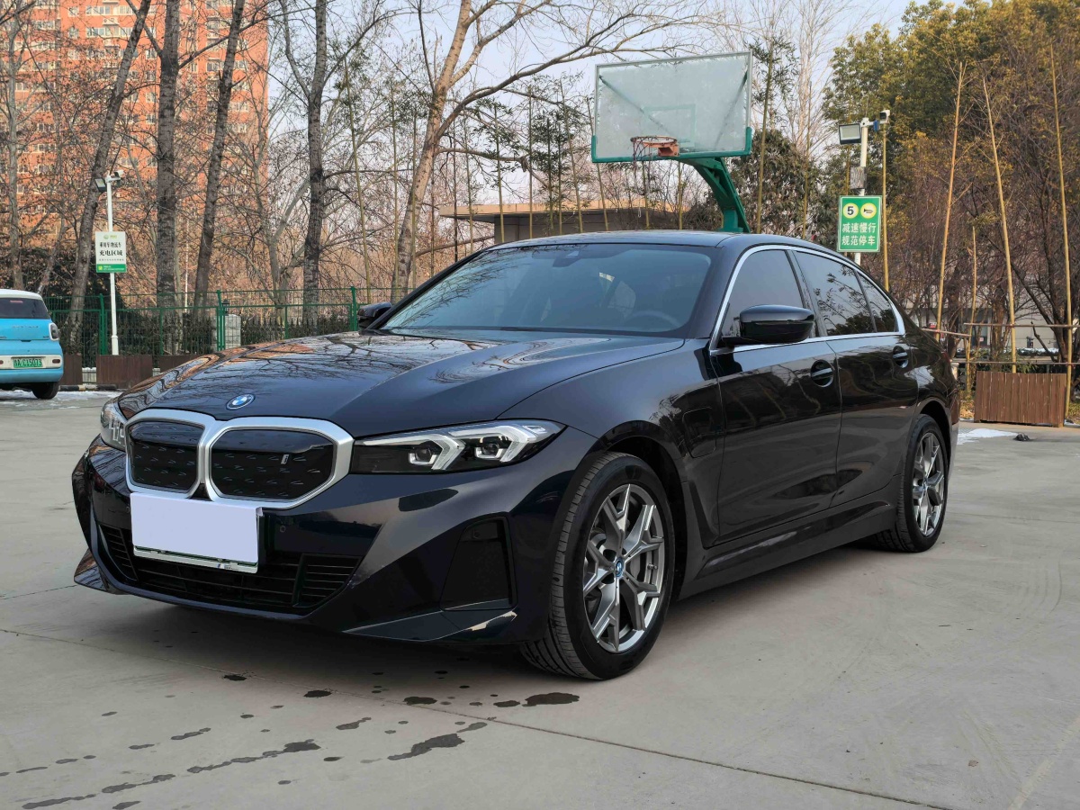 BMW i3 2023 car image 