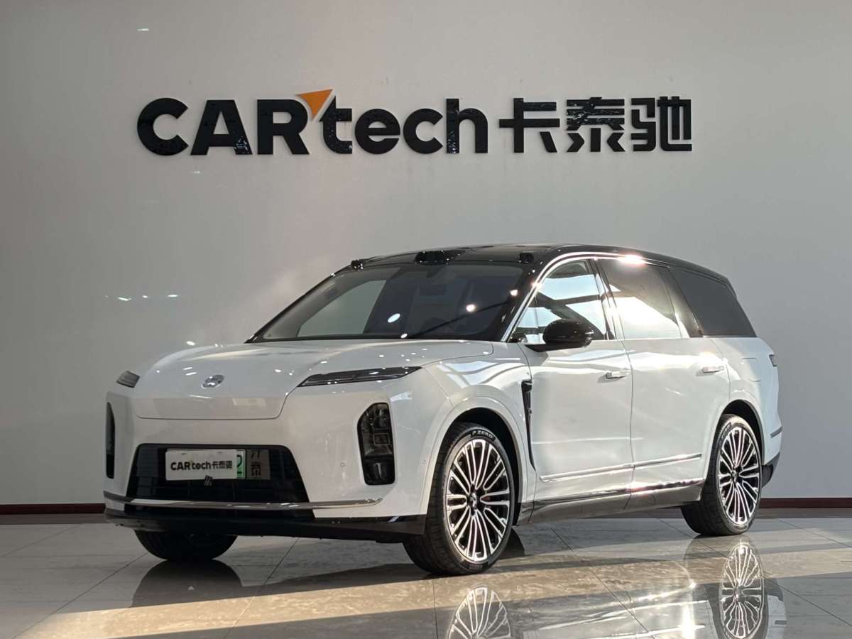 NIO ES8 2025 NIO ES8 2025 car image