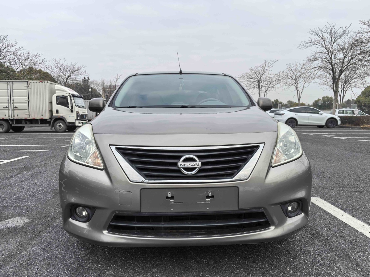 Nissan Sunny 2013 Nissan Sunny 2013 car image