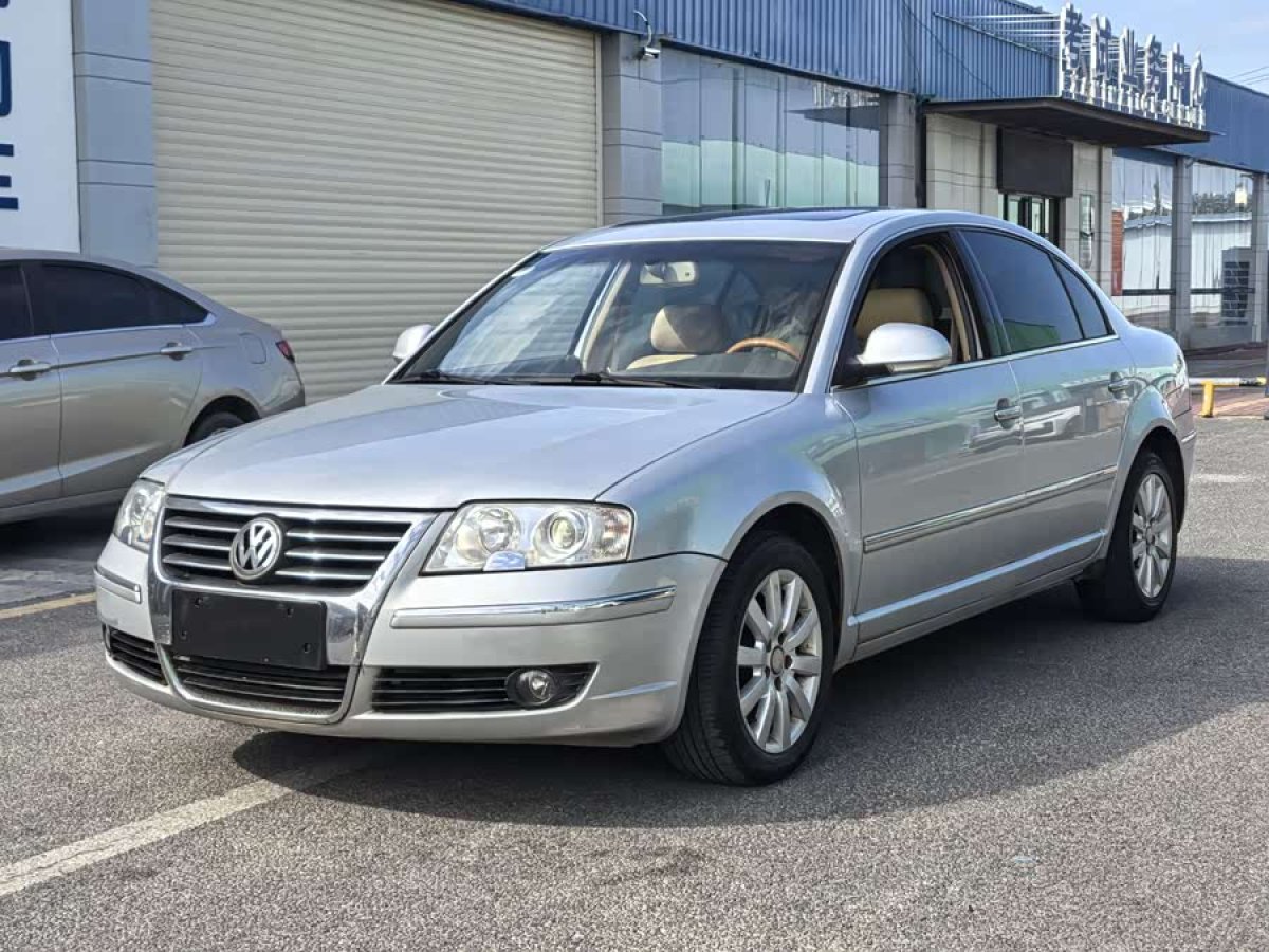 Volkswagen Passat Lingyu 2007 car image 