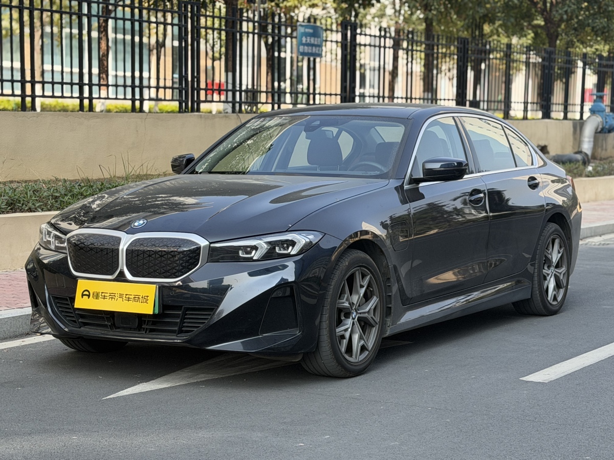 BMW i3 2024 car image 