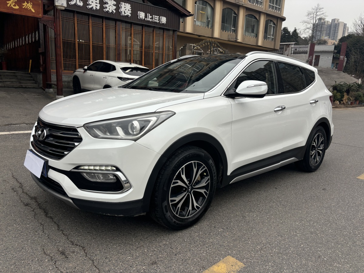 Hyundai Santa Fe 2018 Hyundai Santa Fe 2018 car image