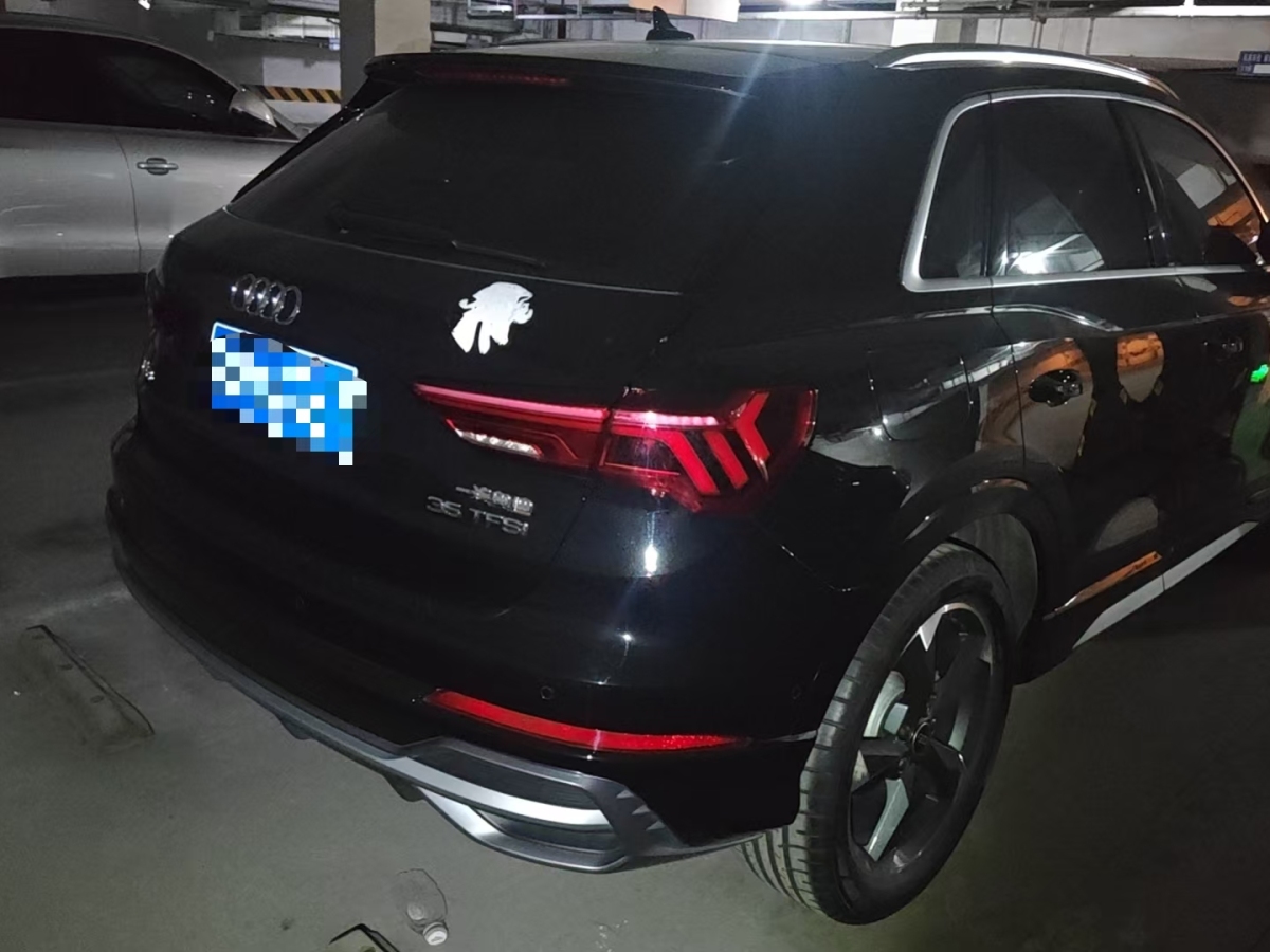 Audi Q3 2022 car image 