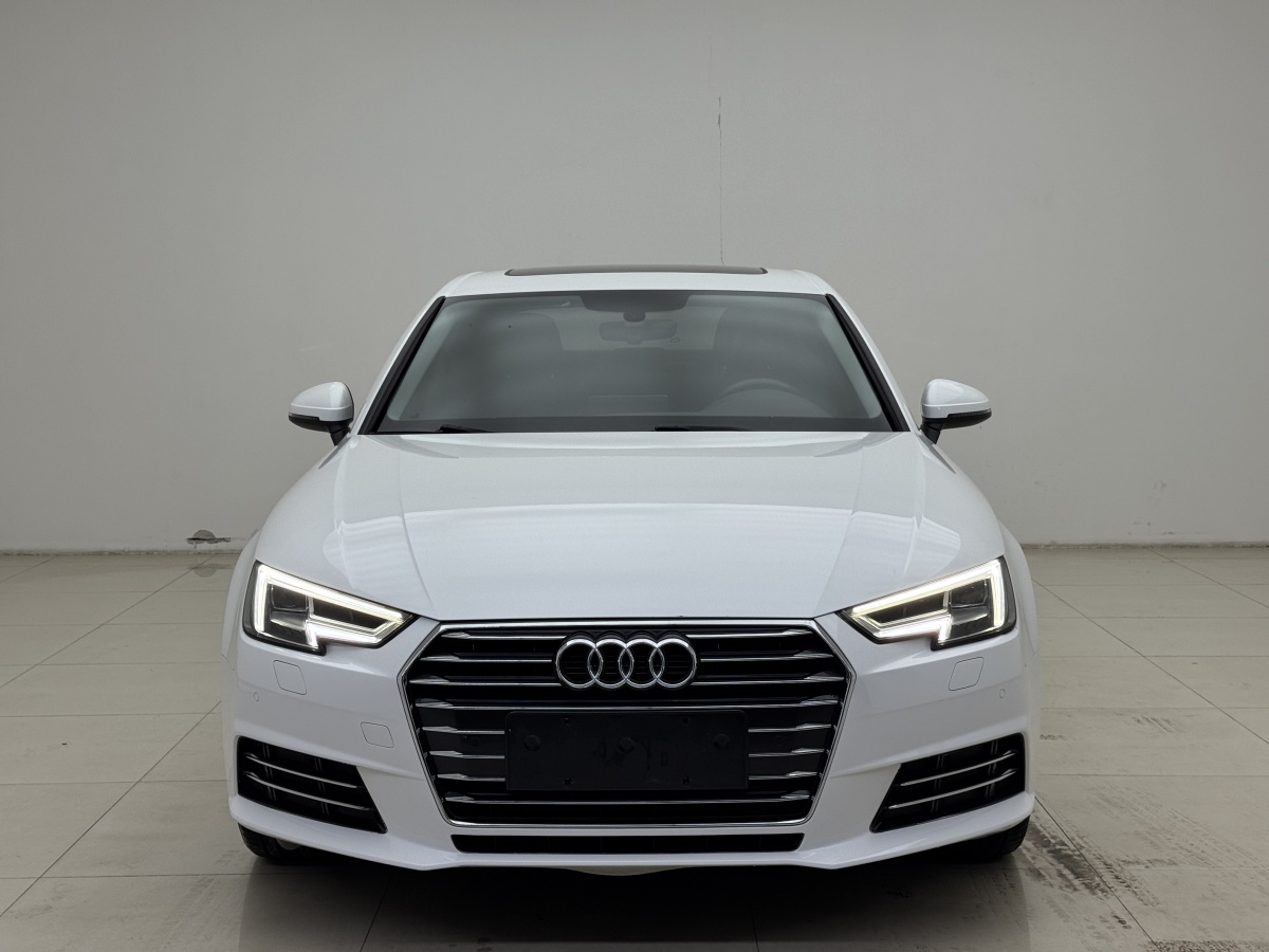 Audi A4L 2017 Audi A4L 2017 car image