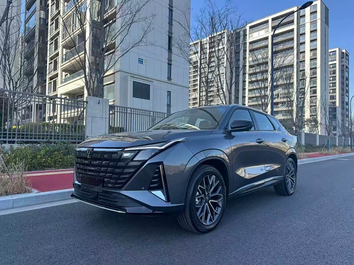 Changan UNI-Z PHEV 2025 car image 