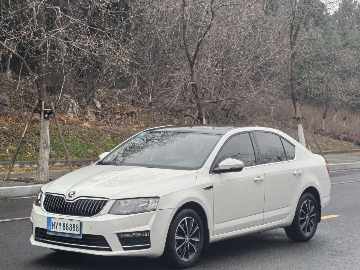 Skoda Octavia 2017 Skoda Octavia 2017 car image