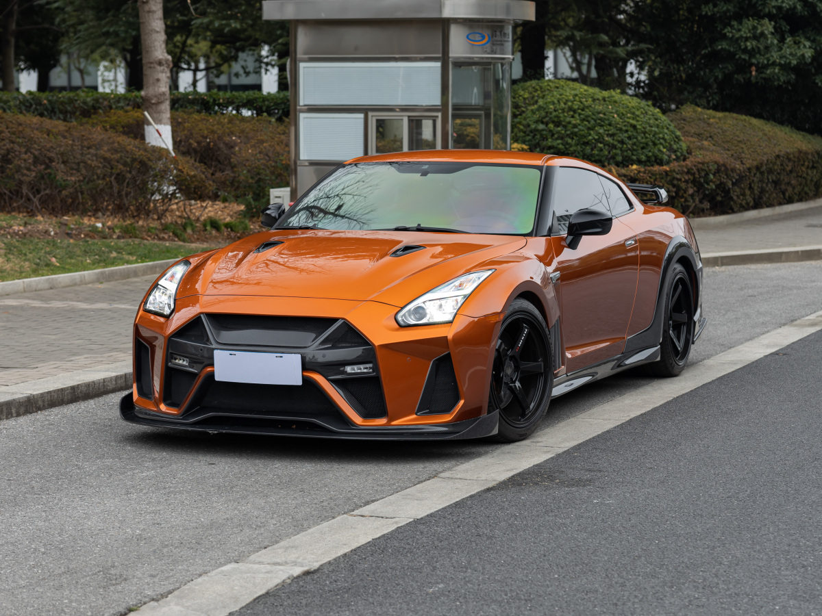Nissan GT-R 2018 汽车图片 