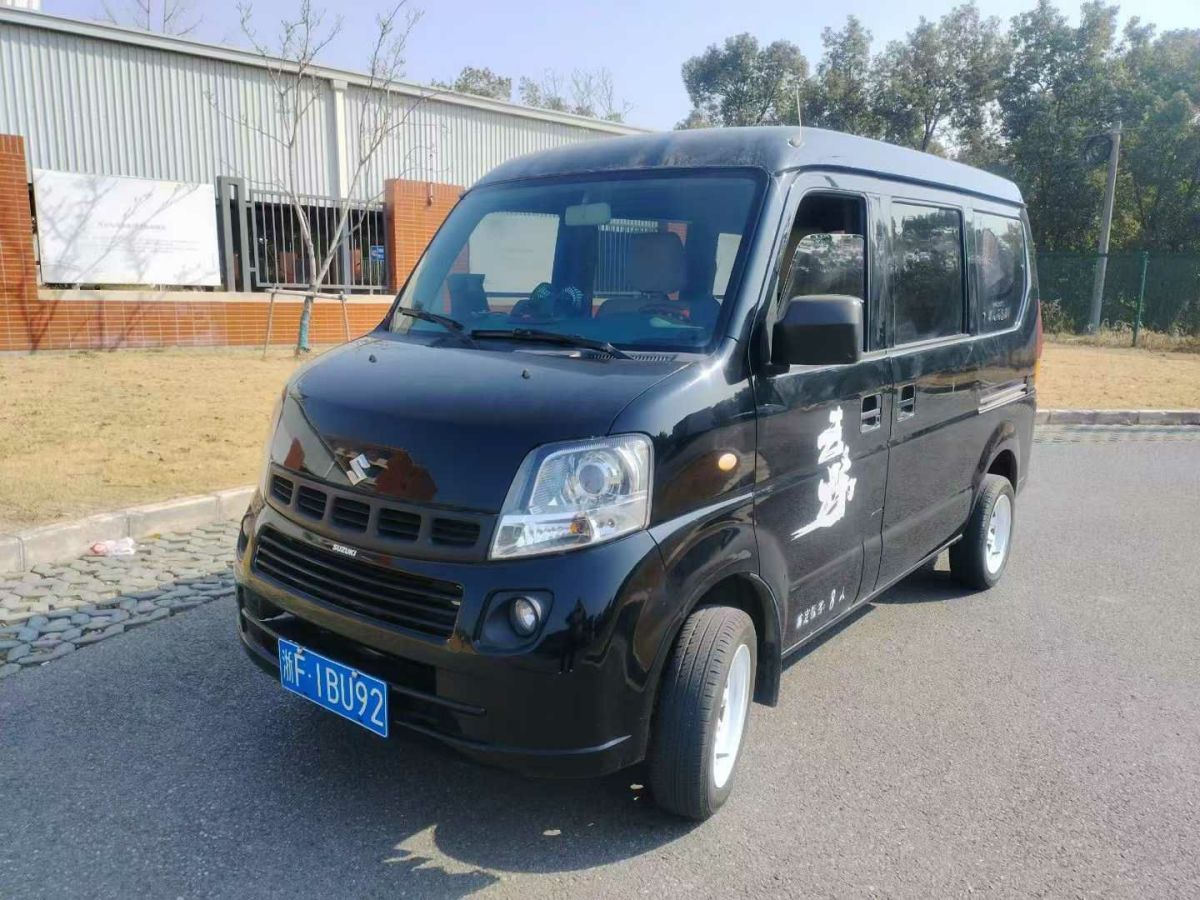Suzuki 2011 Suzuki 2011 car image
