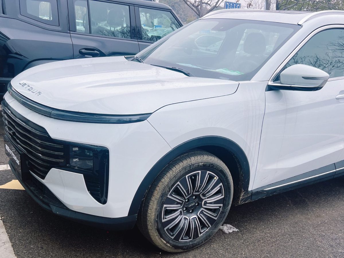 Jetour X70 PLUS 2025 car image 