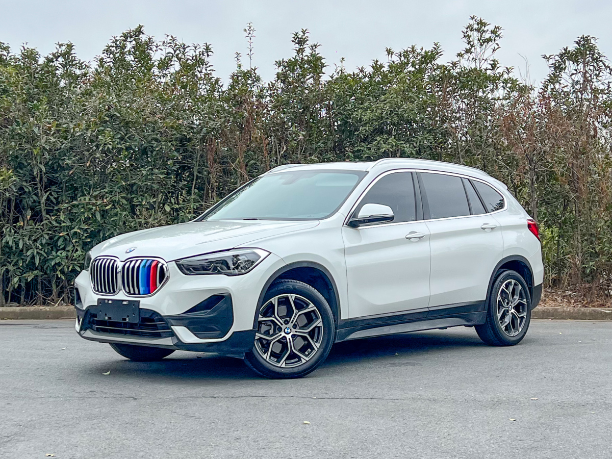 BMW X1 2021 BMW X1 2021 car image