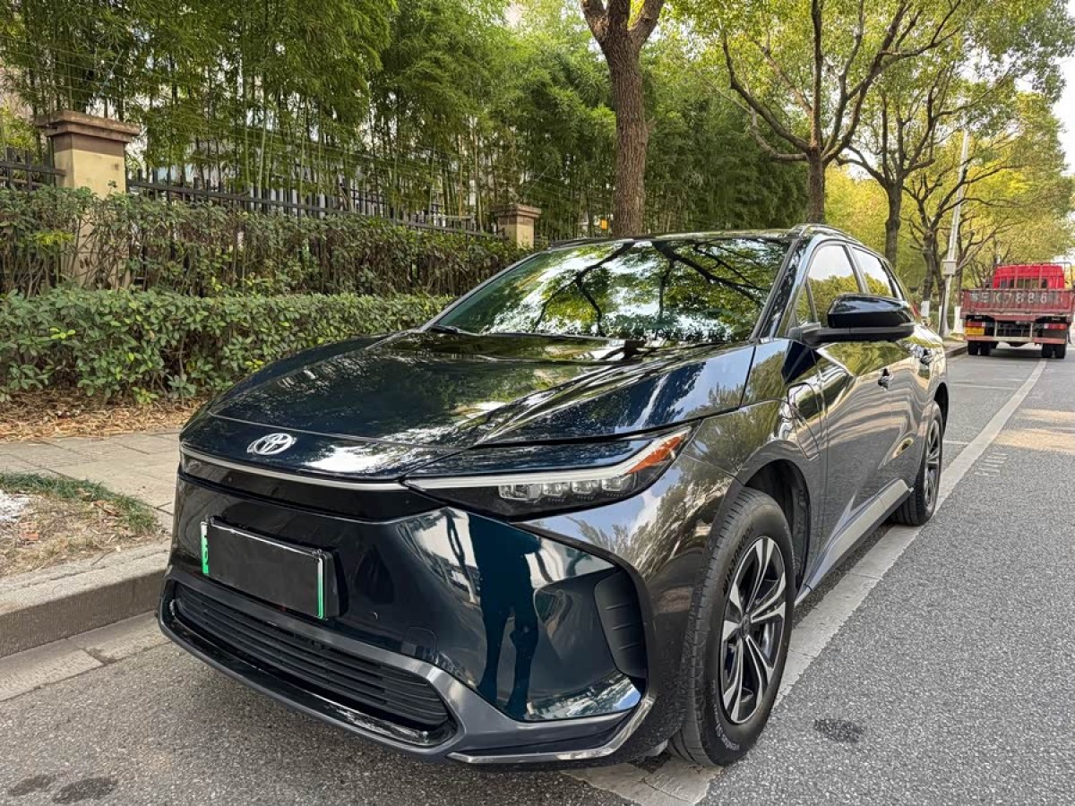Toyota bZ4X 2022 汽车图片 