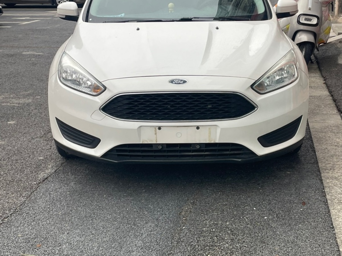 Ford Focus 2018 Ford Focus 2018 car image