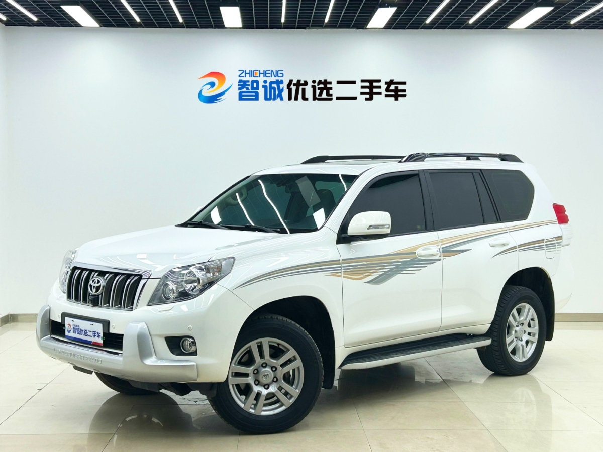 Toyota Land Cruiser Prado 2013 car image 