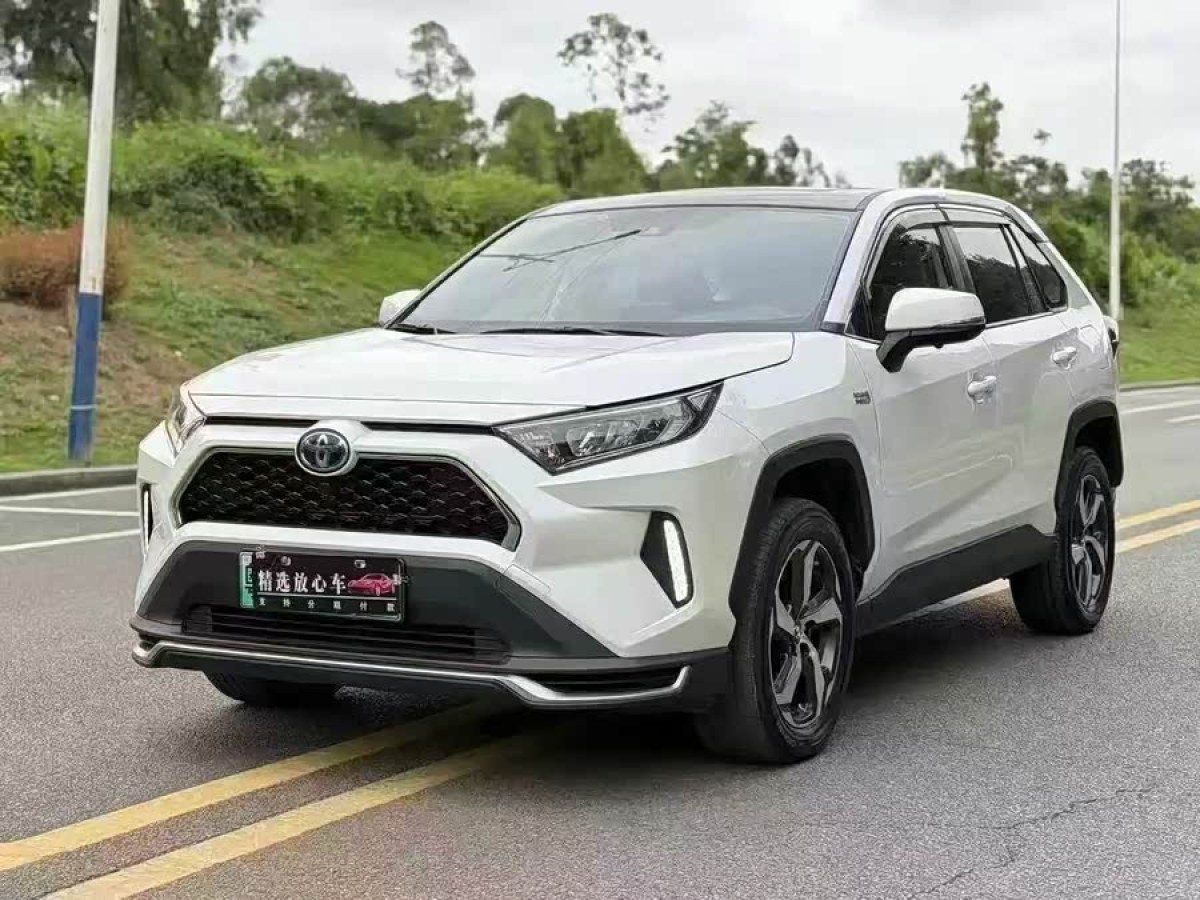 Toyota RAV4 Hybird E+ 2022 Toyota RAV4 Hybird E+ 2022 immagine di auto